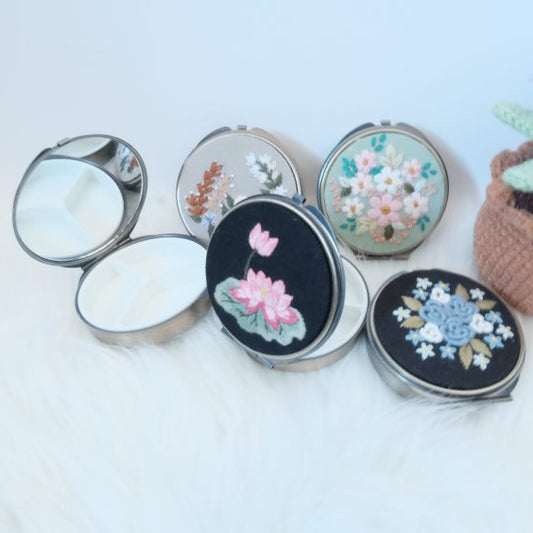 Hand-Embroidered Portable Pocket Mirror – BB cream Makeup Compact